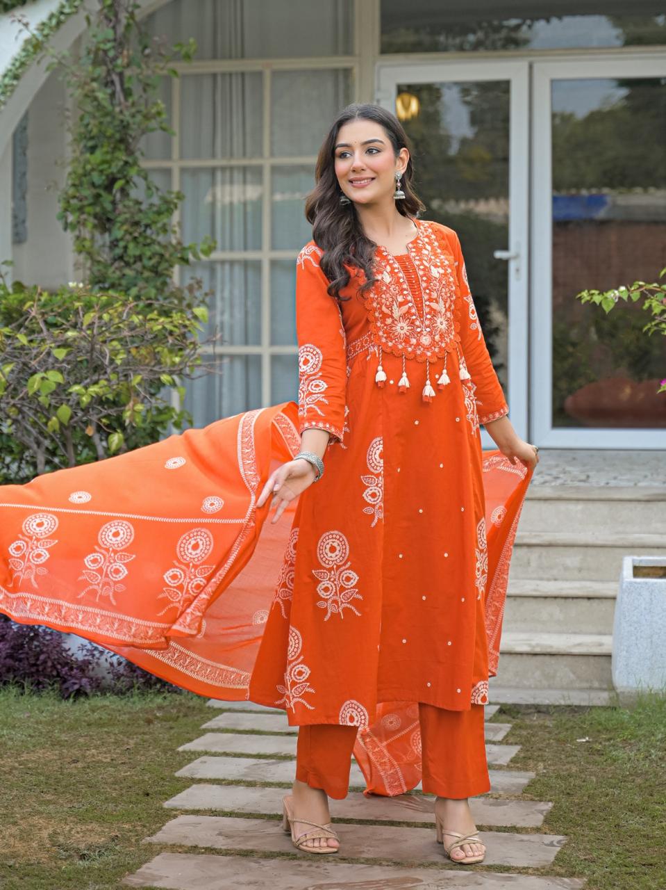 Why Women Love Indian Ethnic Wear