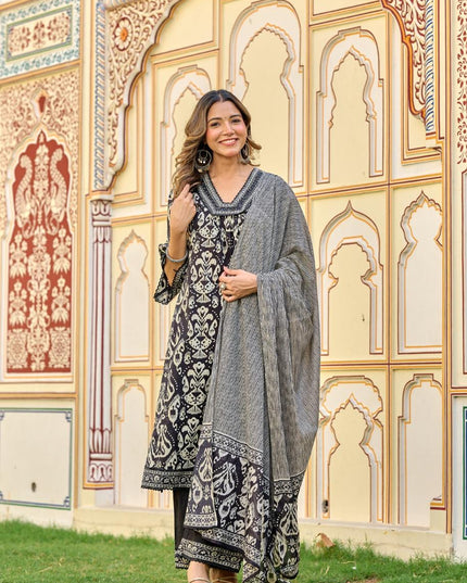 Gindly Pure Cotton Embroidered U-neck Anarkali Women's Ethnic Wear Set