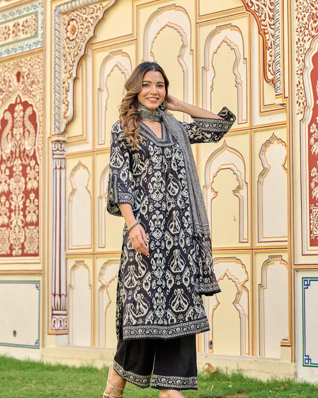 Gindly Pure Cotton Embroidered U-neck Anarkali Women's Ethnic Wear Set